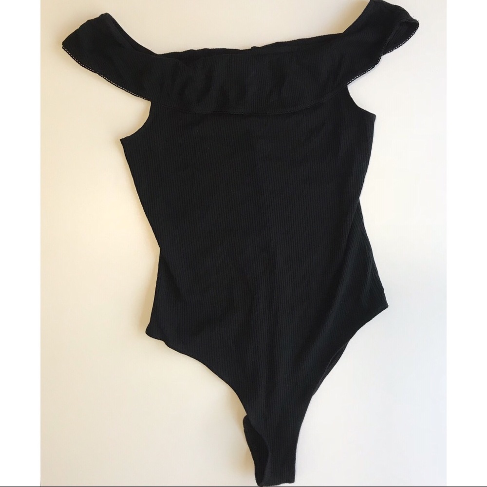 Ruffled body suit from who what wear